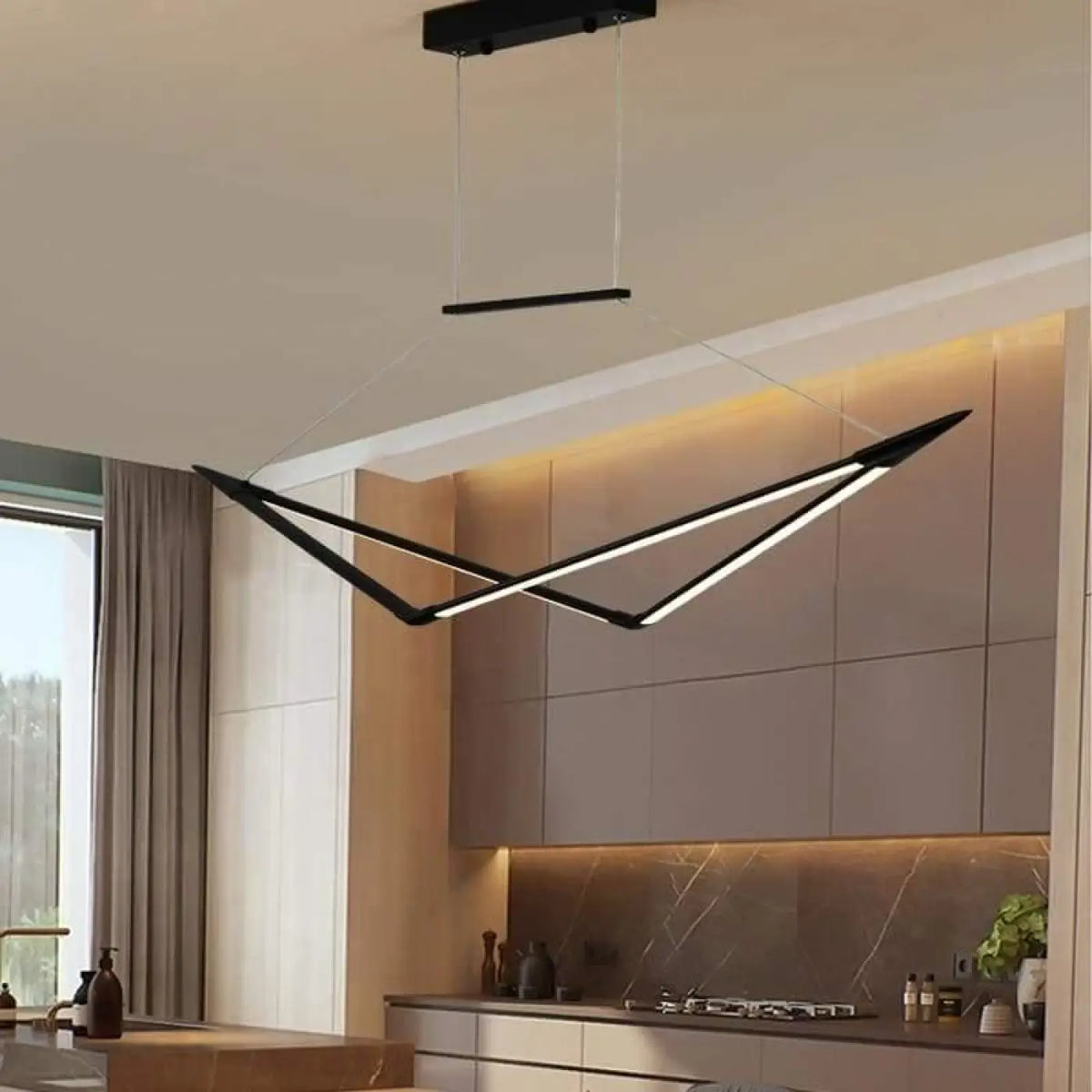 Suspension à lumière réglable, coloris noir, blanc ou doré, noir