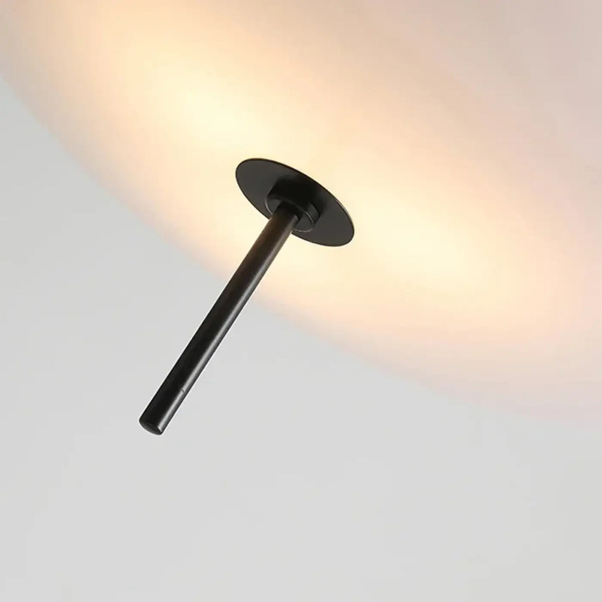 Suspension LED disque minimaliste, blanche ou noire, tailles S et M