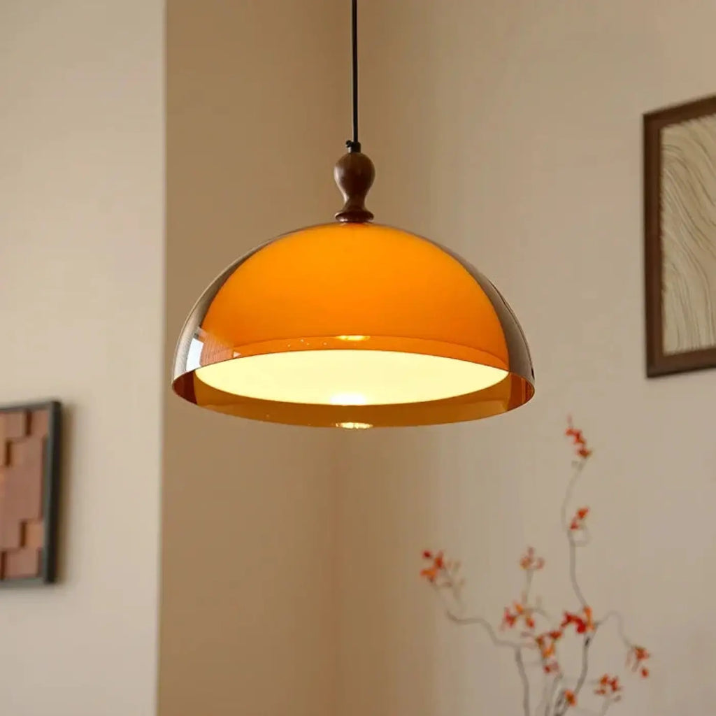 Suspension dôme orange et bois, style rétro