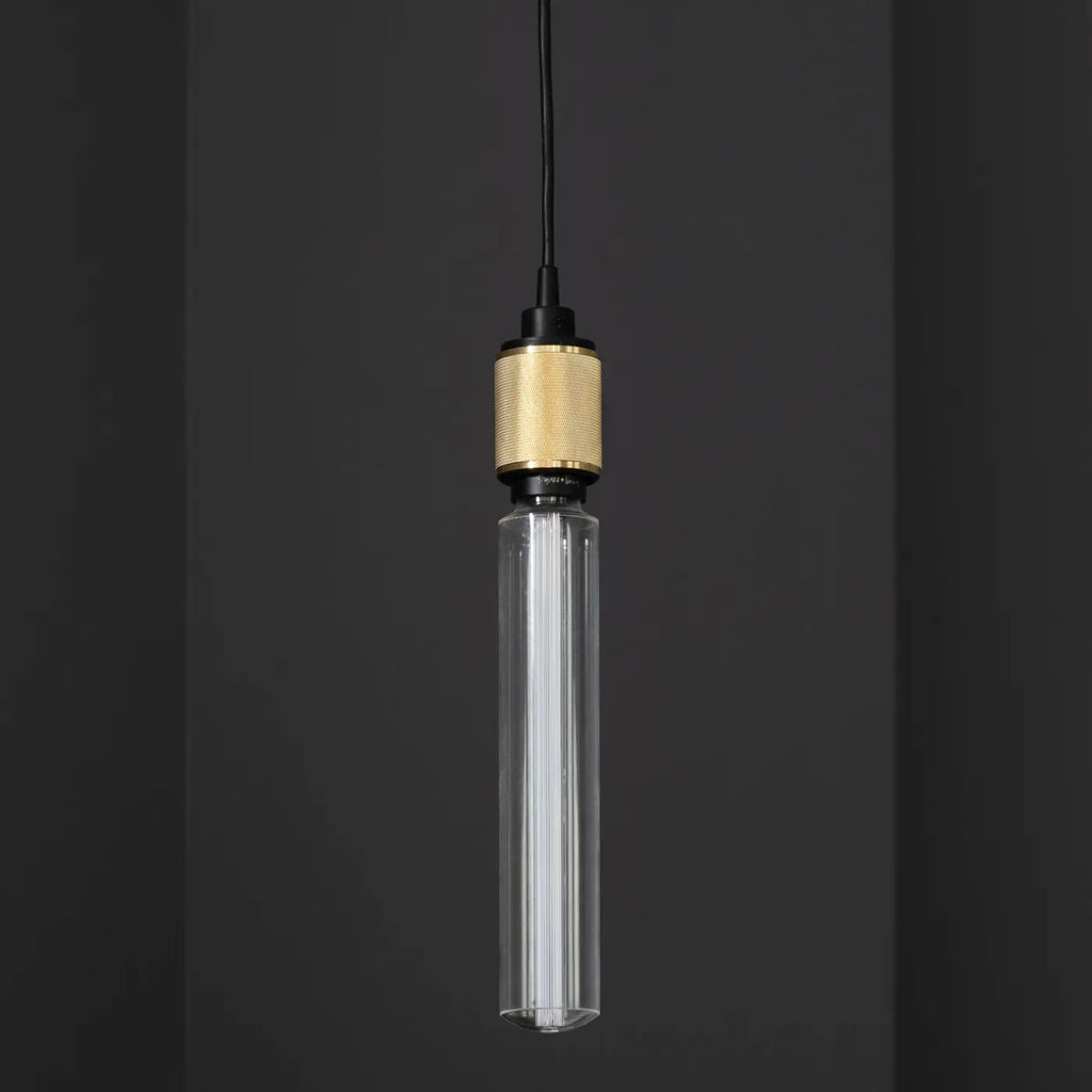 Suspension douille en métal massif quadrillé, ampoule nue E27