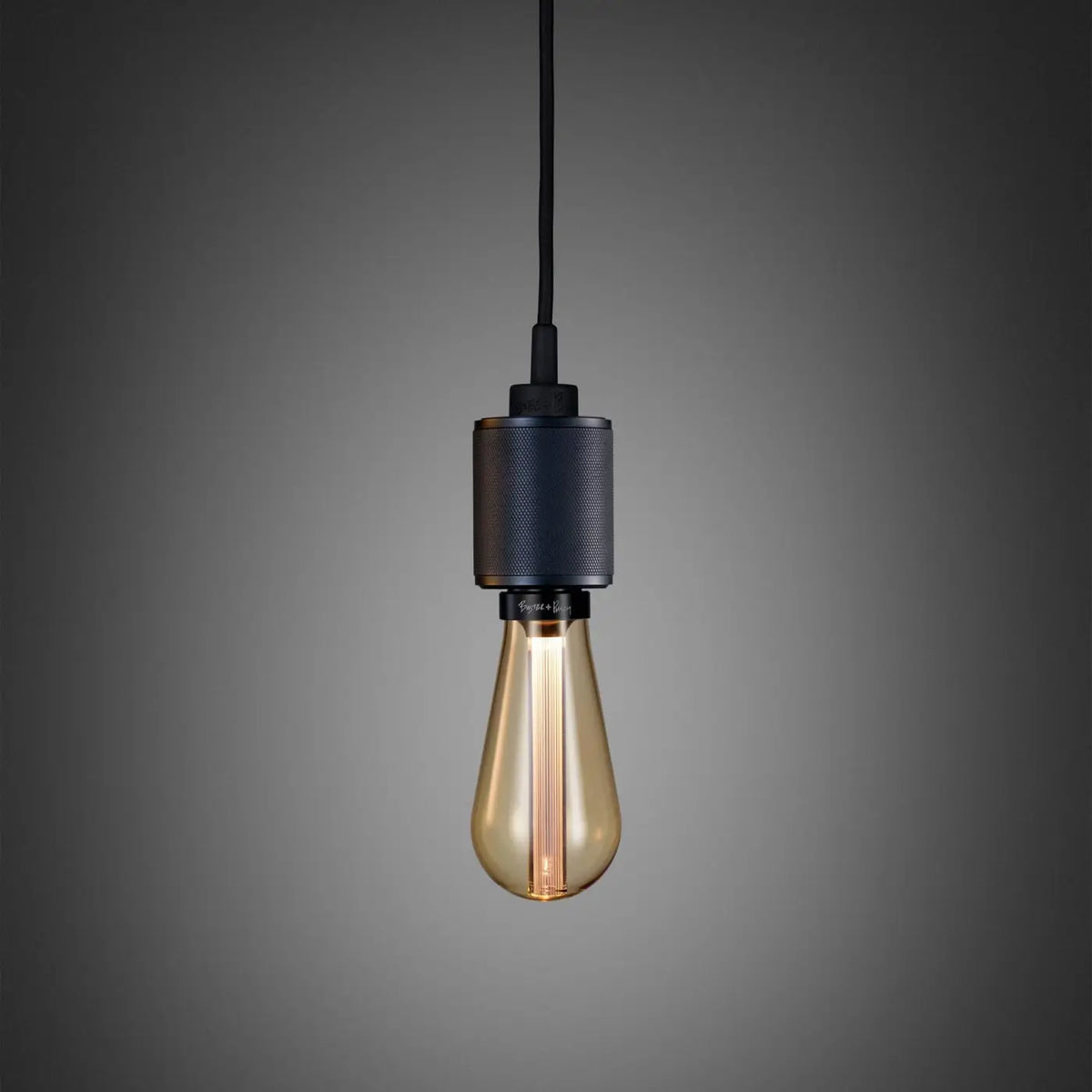Suspension douille en métal massif quadrillé, ampoule nue E27