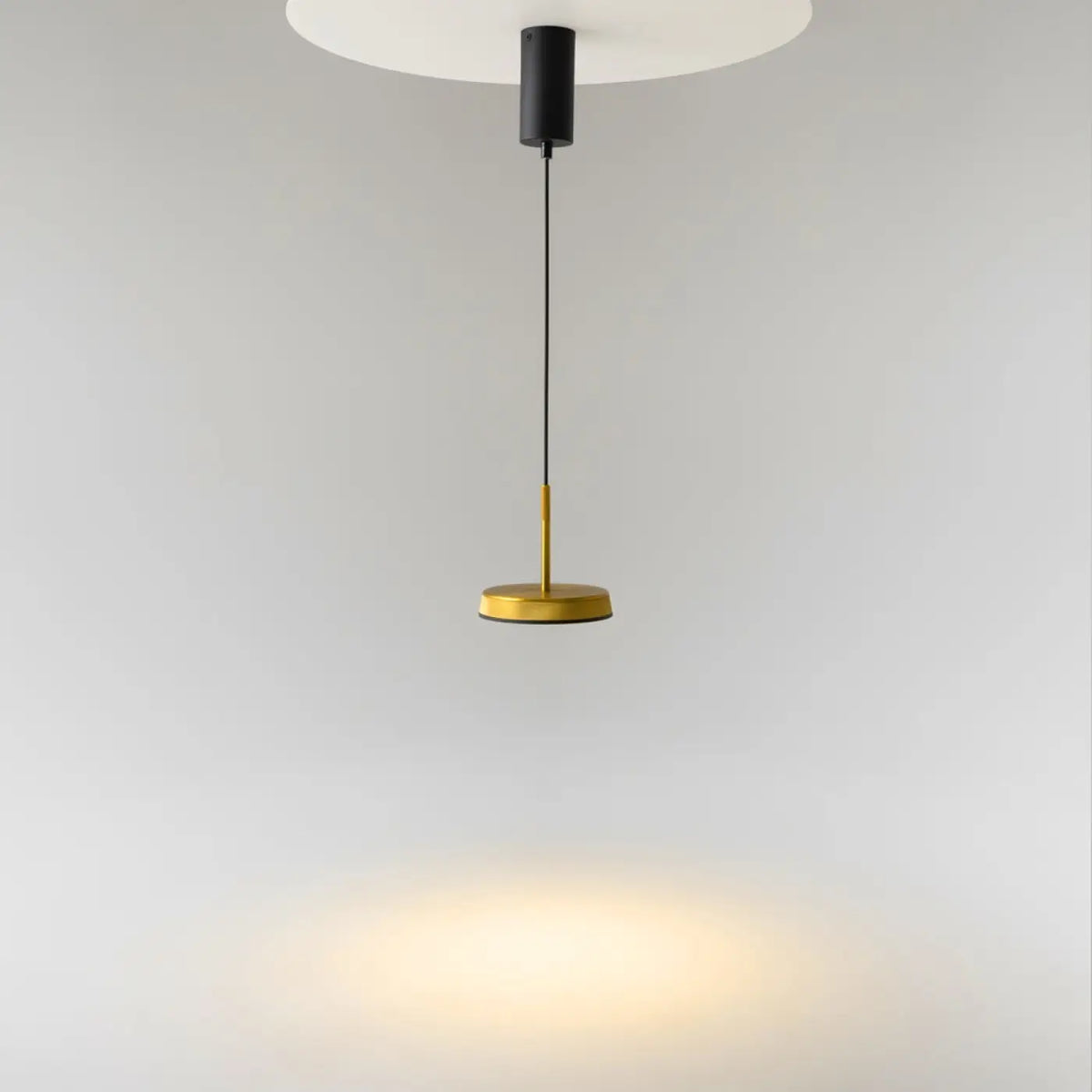 Suspension LED coupole en aluminium, noir, blanc ou marron