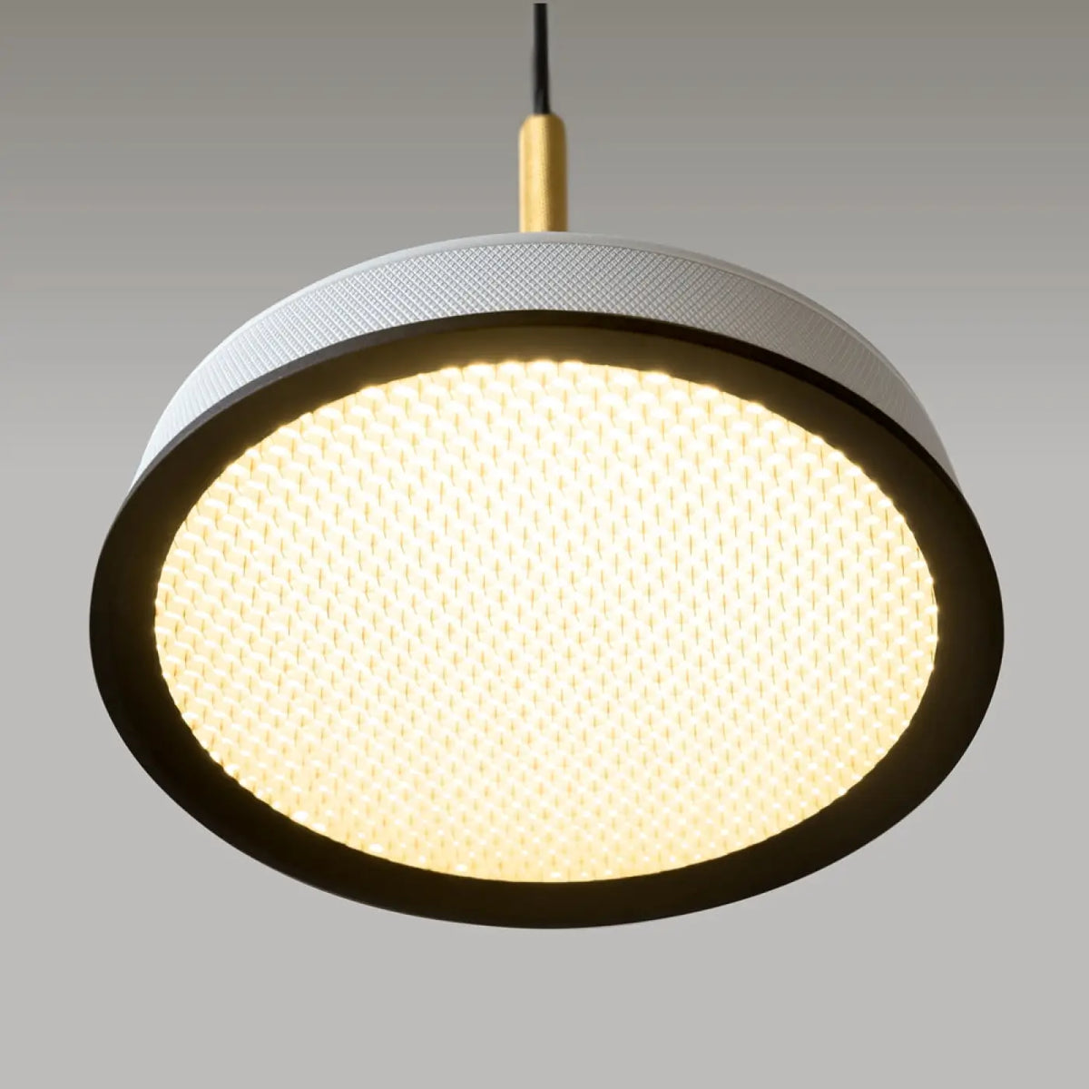 Suspension LED coupole en aluminium, noir, blanc ou marron