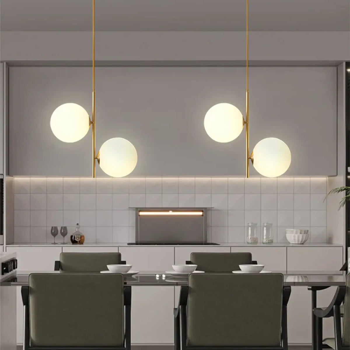 Suspension deux globes en opaline sur métal doré, tailles S et M