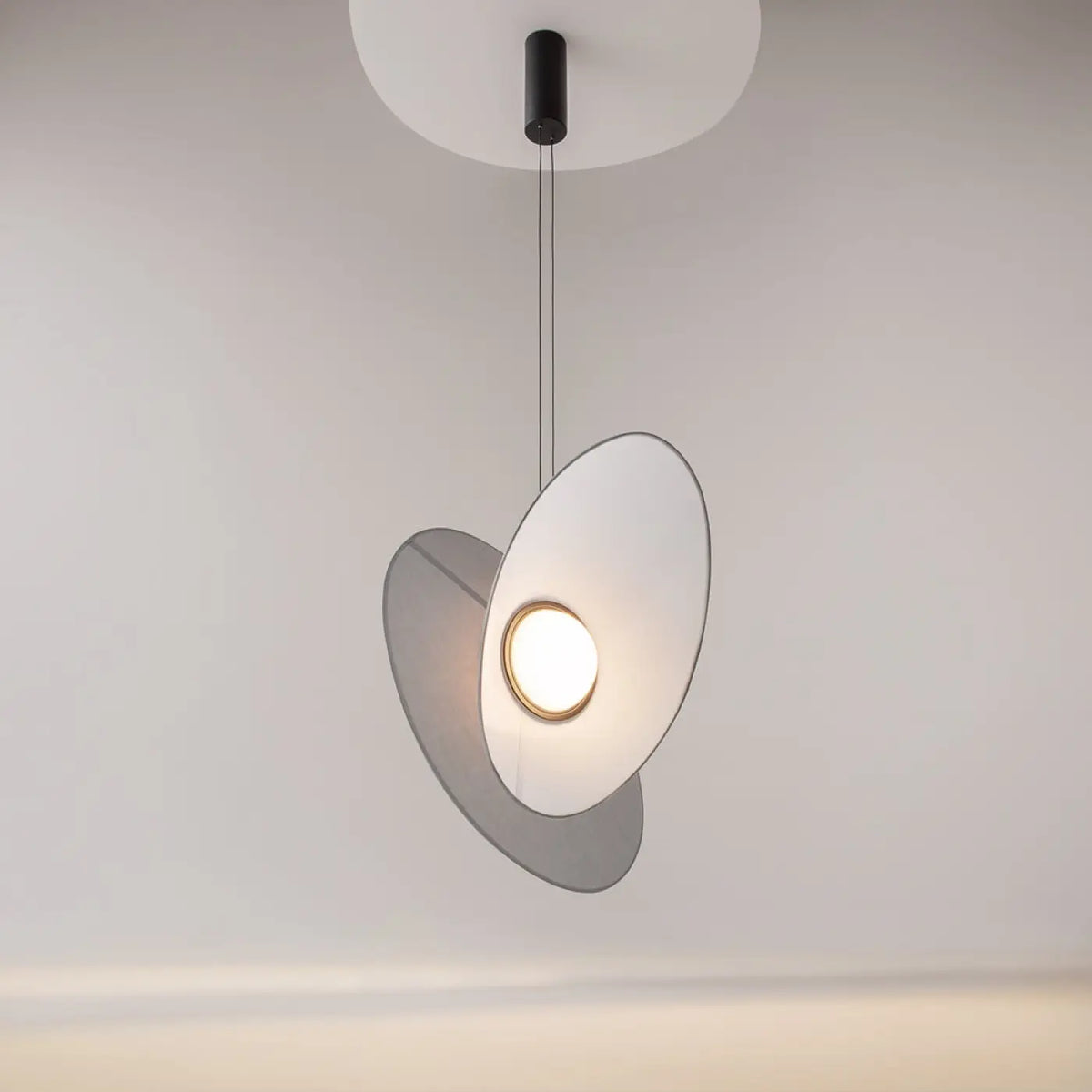 Suspension LED à deux abat-jour en tissu, blanc, gris ou bleu, gris