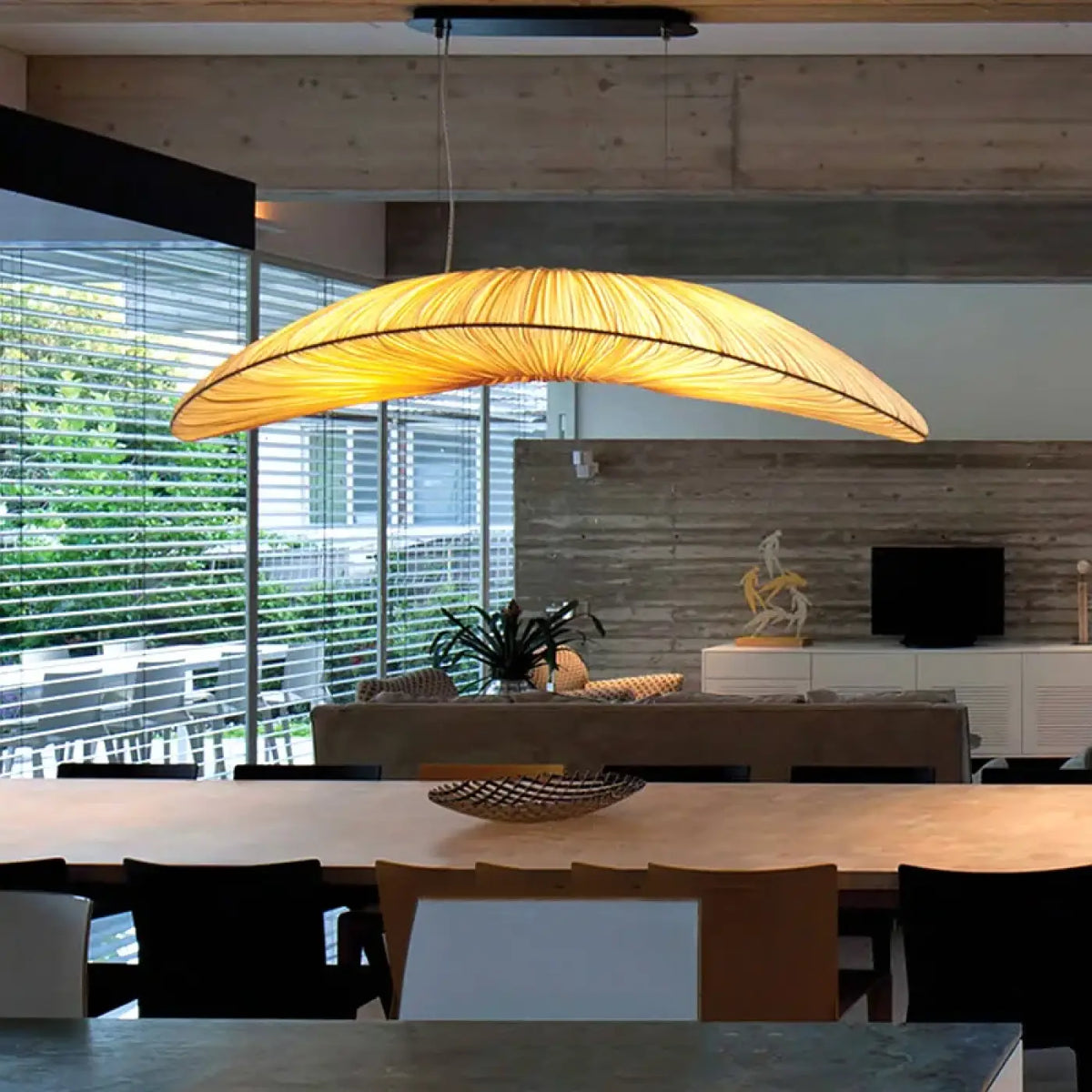 Suspension feuille en fibres naturelles, beige ou blanche, beige