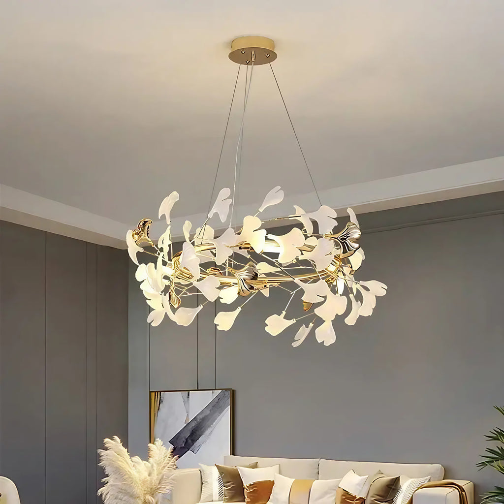 Suspension florale : cercle doré et pétales blancs, six tailles