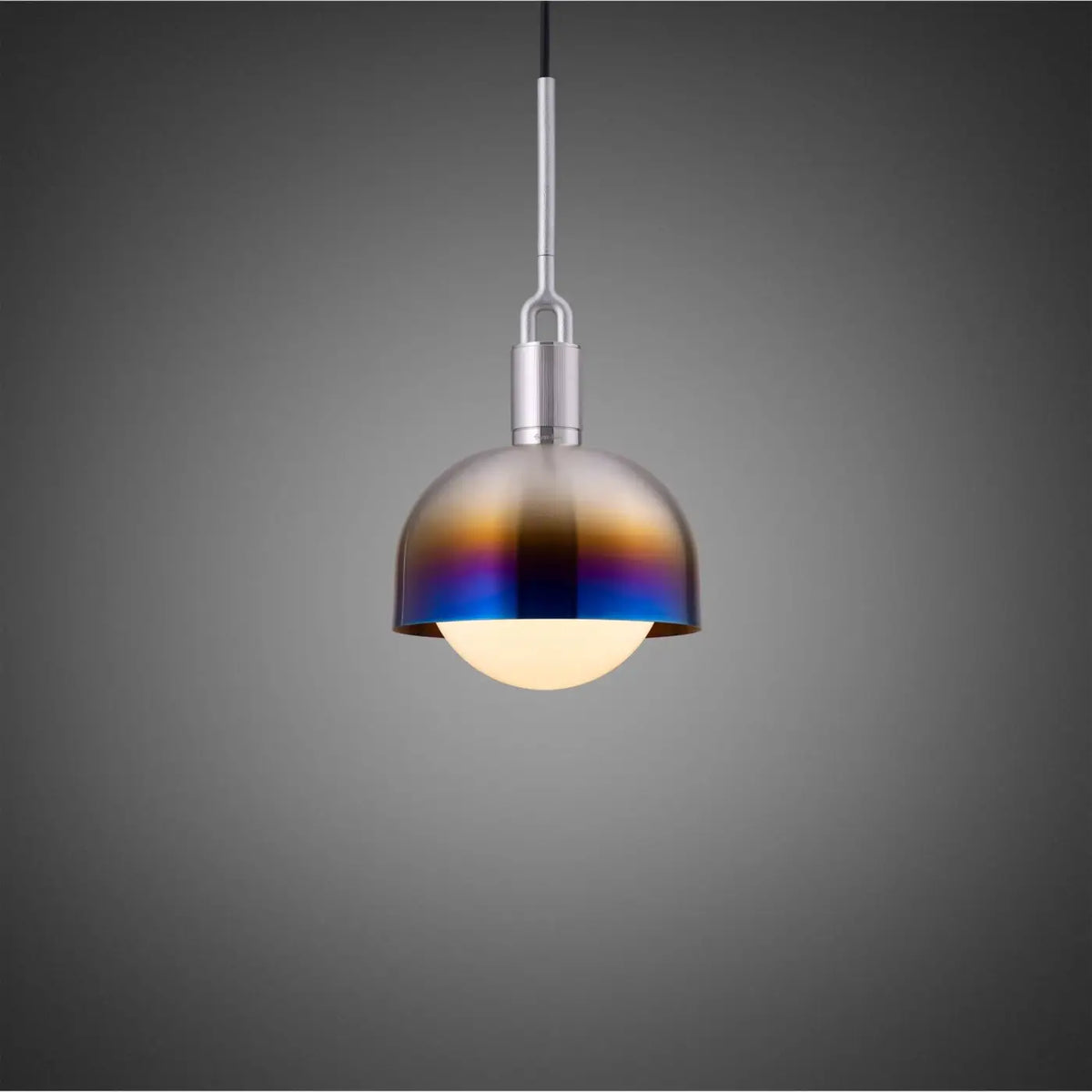 Suspension abat-jour métal, globe de verre fumé ou opale, multicolore