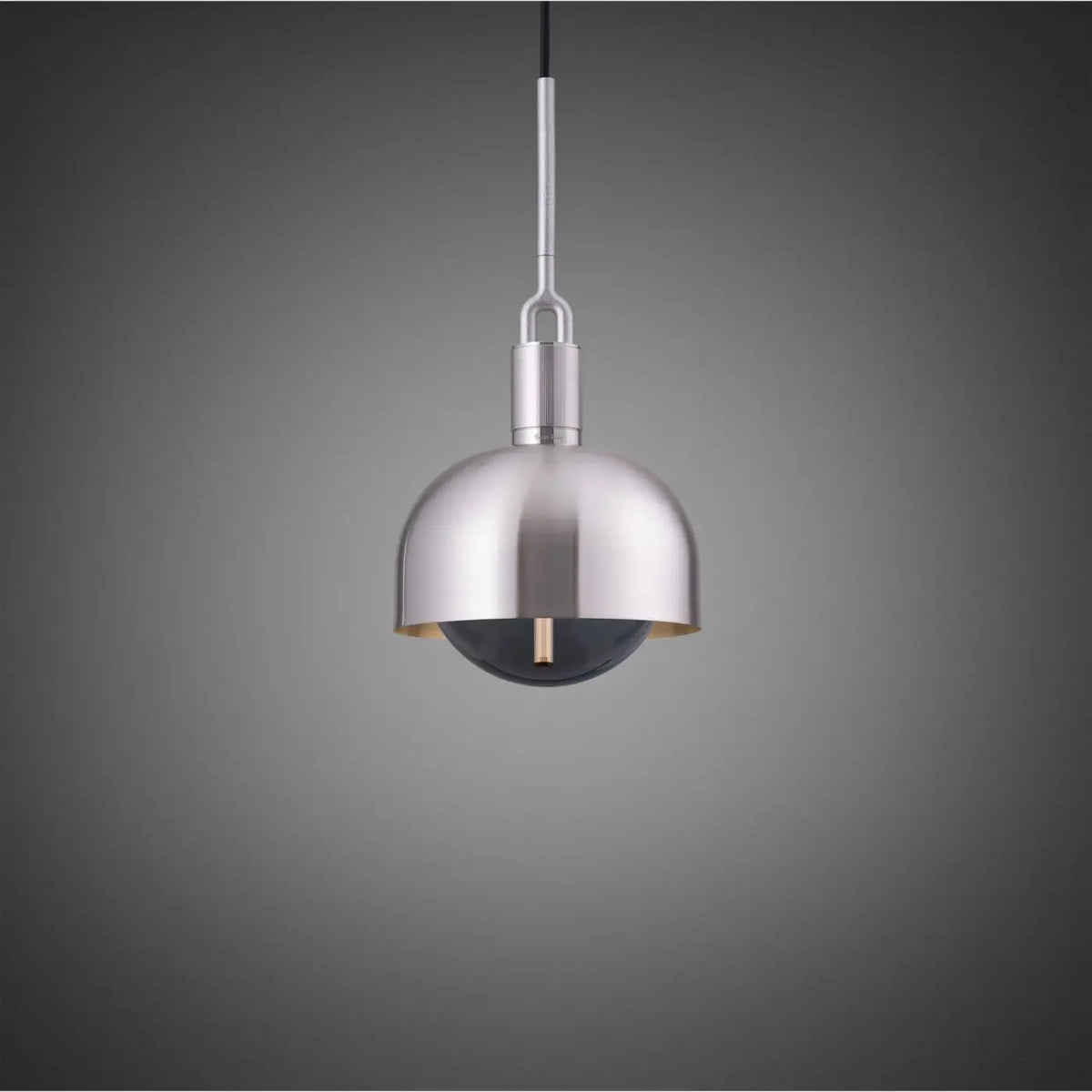 Suspension abat-jour métal, globe de verre fumé ou opale, argenté