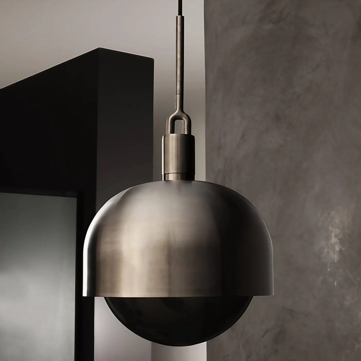 Suspension abat-jour métal, globe de verre fumé ou opale
