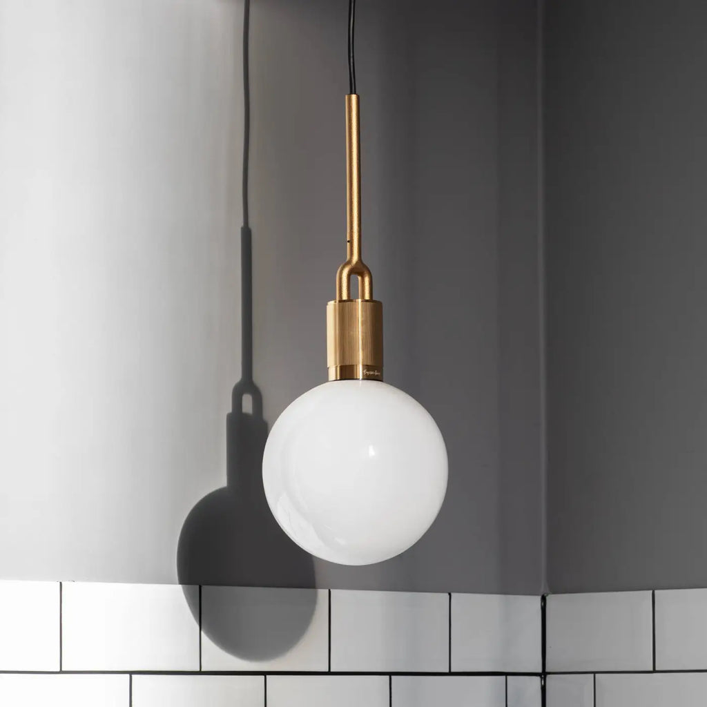 Suspension globe en verre soufflé fumé ou opale, câble 300 cm