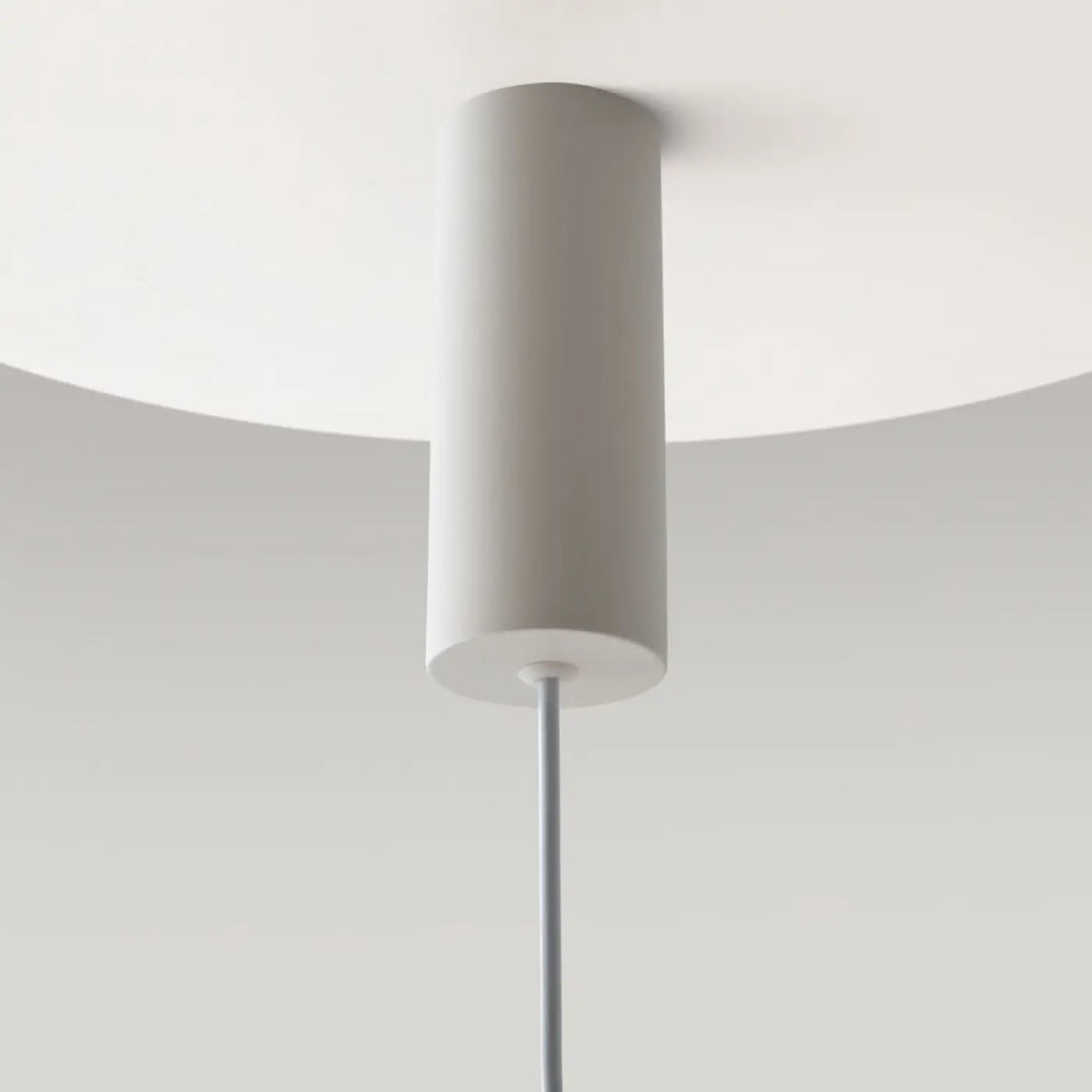 Suspension LED coupole en métal mat, 30 ou 40 cm, trois coloris