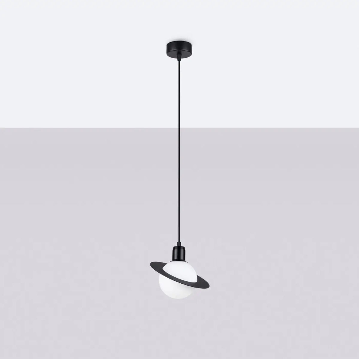 Suspension planète, globe opalin et anneau en acier, 20 cm, noir