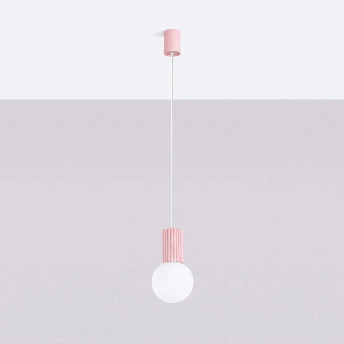 Petite suspension globe en verre opalin, col cannelé, 16 coloris, rose