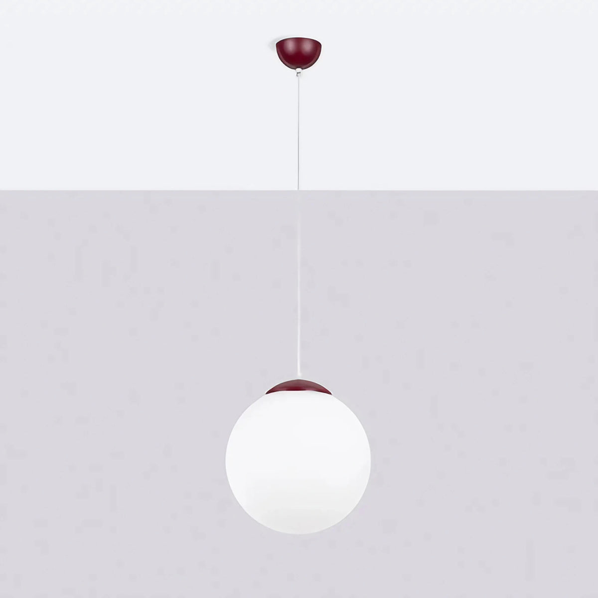 Suspension globe en verre blanc, monture en acier, 20 à 40 cm, bordeaux