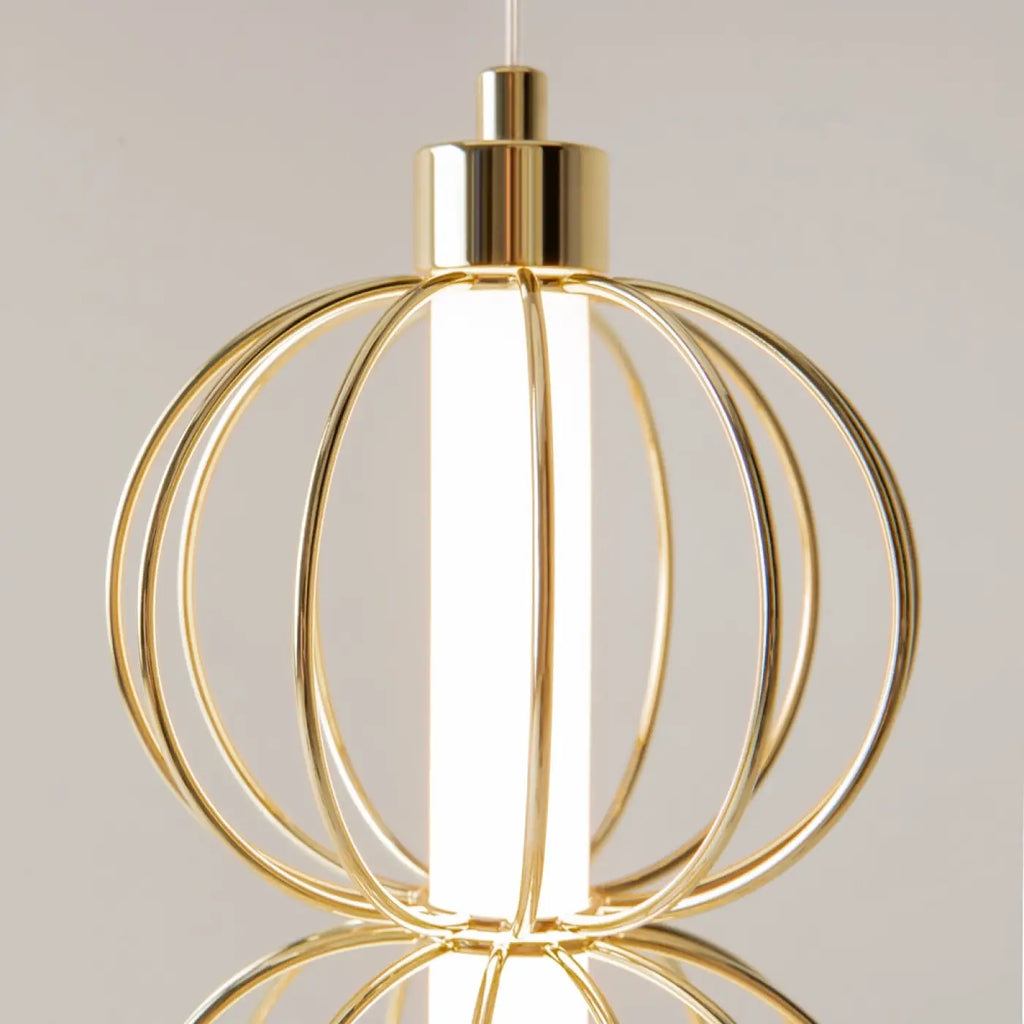 Suspension LED tube vertical dans une cage dorée, 58 cm