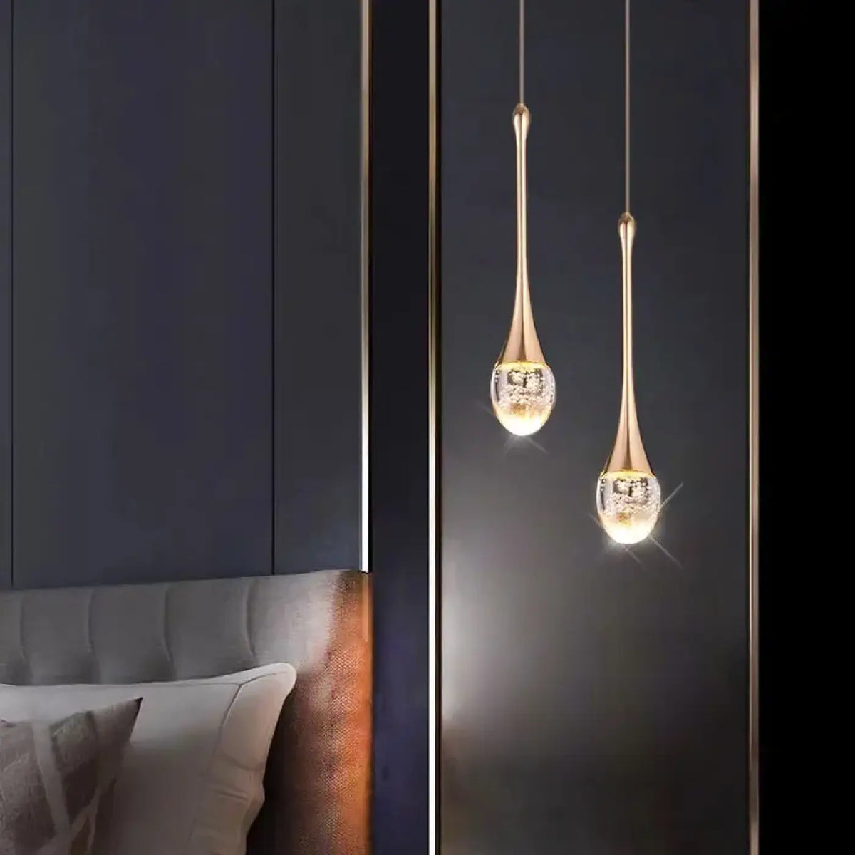Suspension goutte dorée, une, deux ou trois lampes