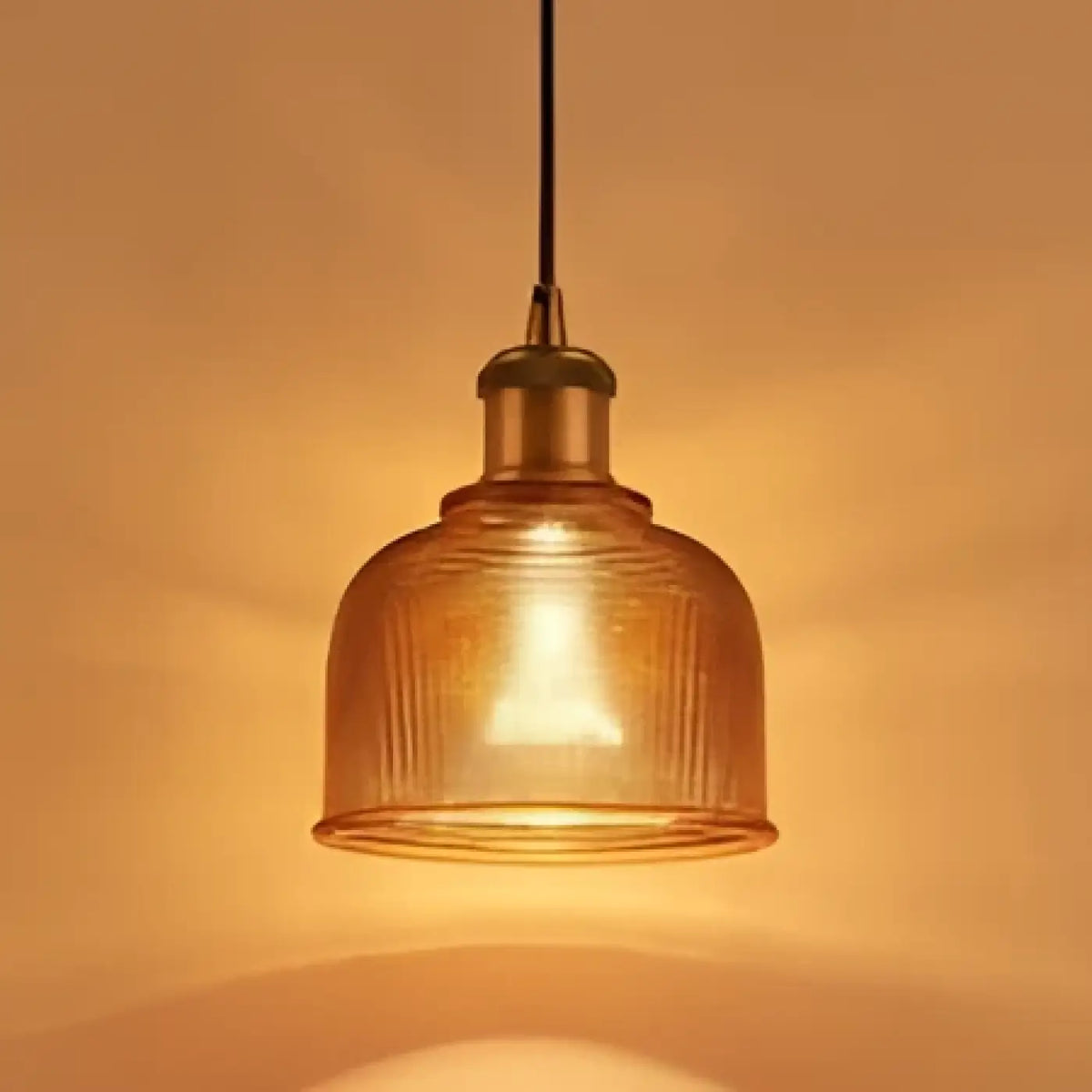 Suspension industrielle en verre strié, quatre teintes, ambre