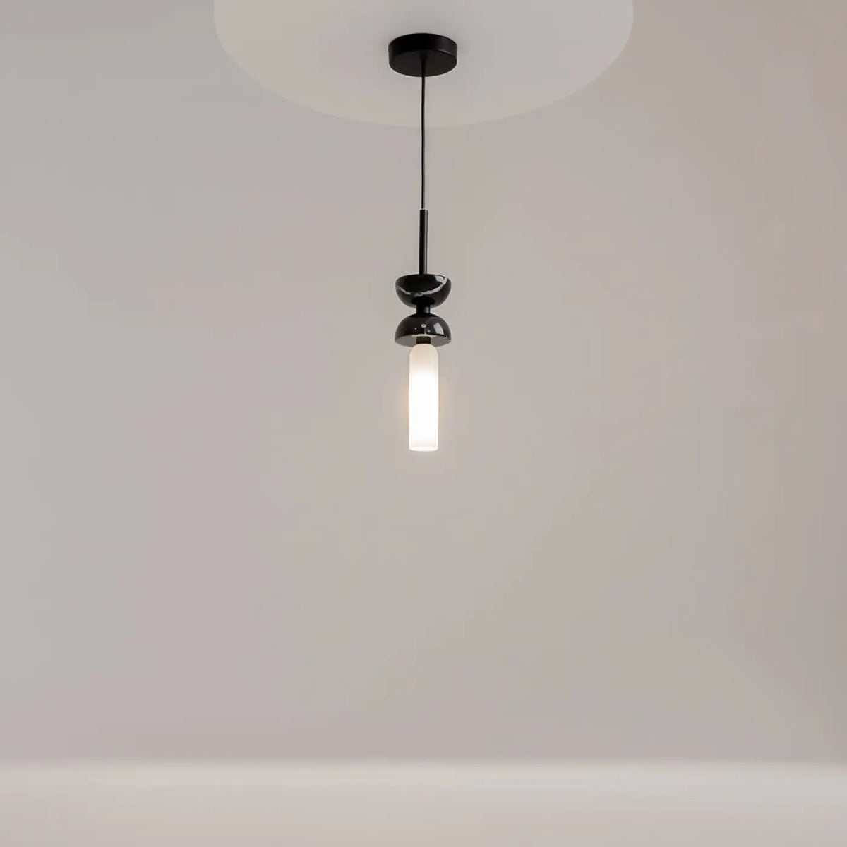 Suspension cylindre en verre esprit lanterne, culot G9, noir