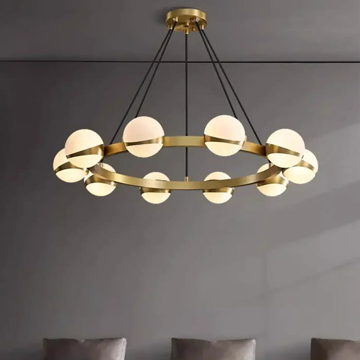 Suspension LED en anneau de laiton, trois tailles