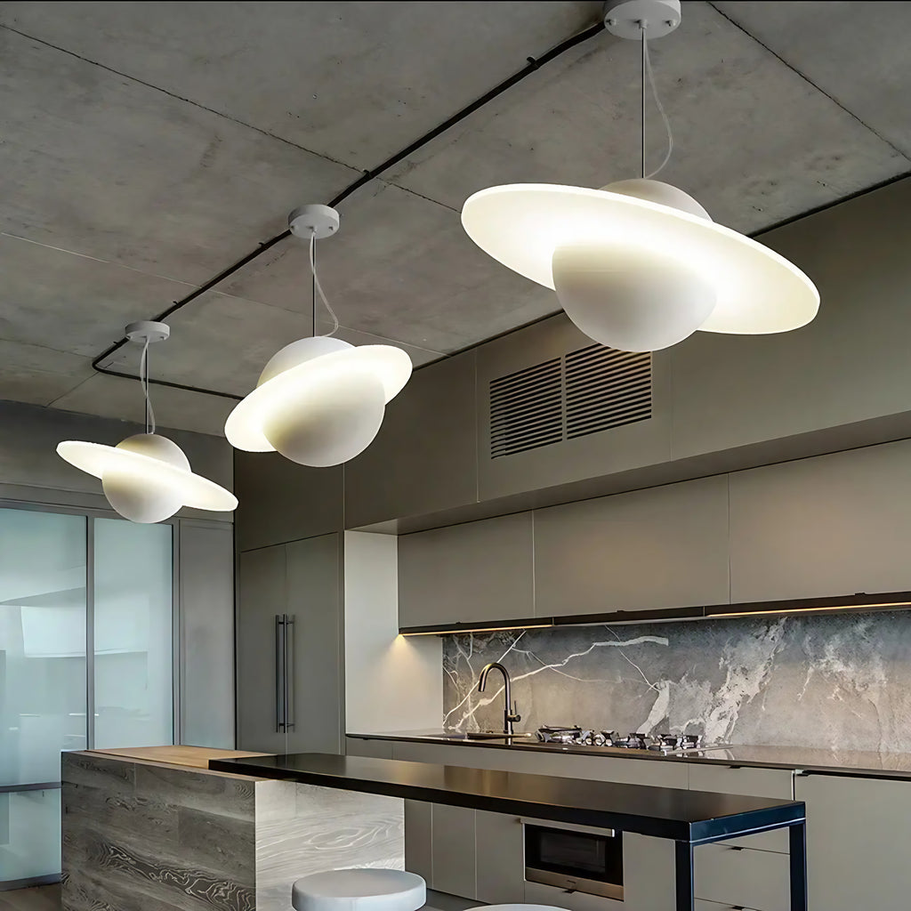 Suspension LED système solaire au design futuriste, trois tailles