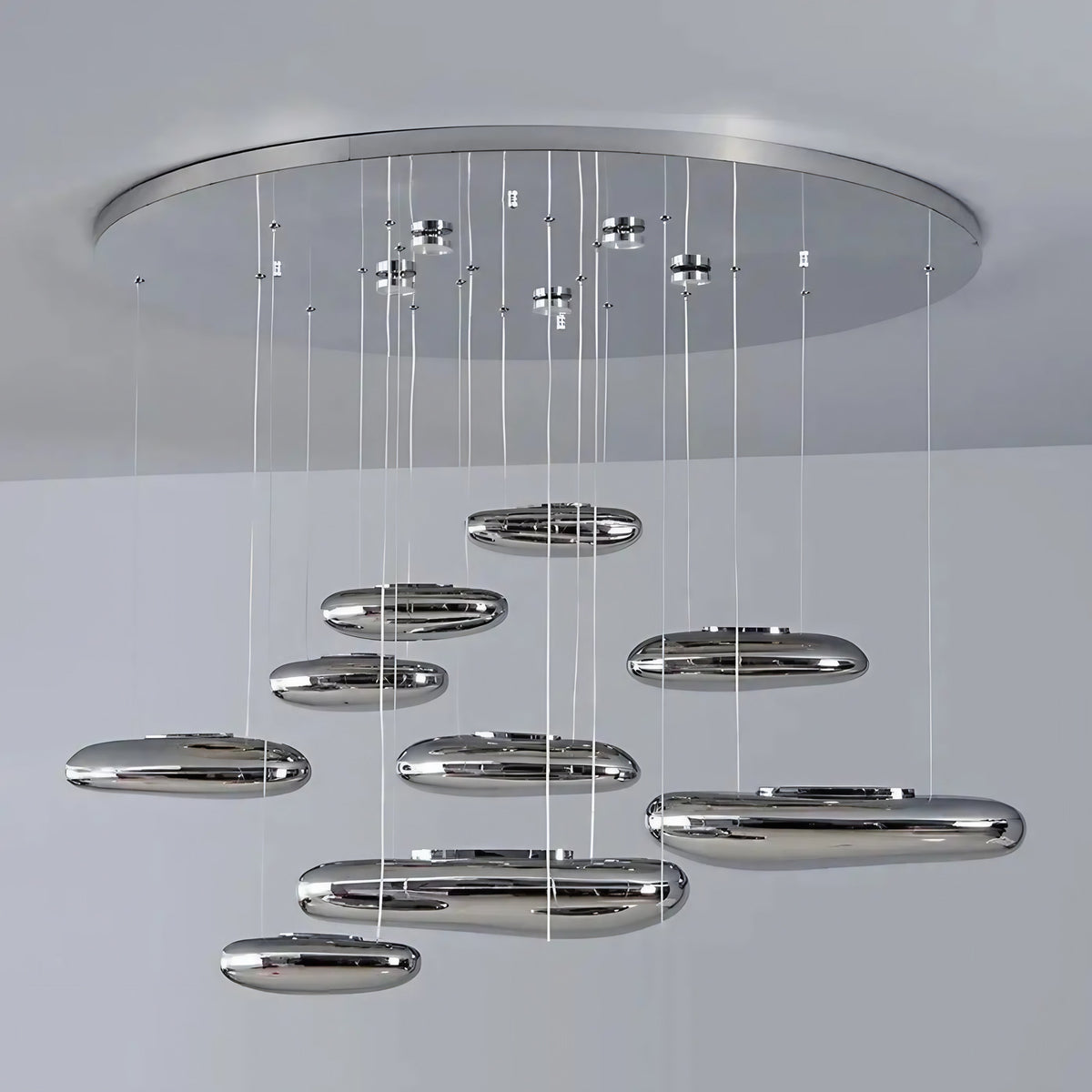 Suspension LED en forme de galets argentés, trois tailles