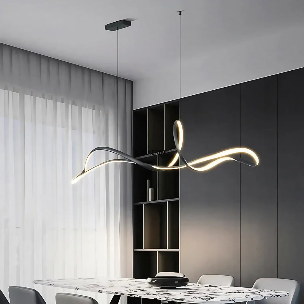 Suspension LED sculpturale aux lignes fluides, tailles S et M