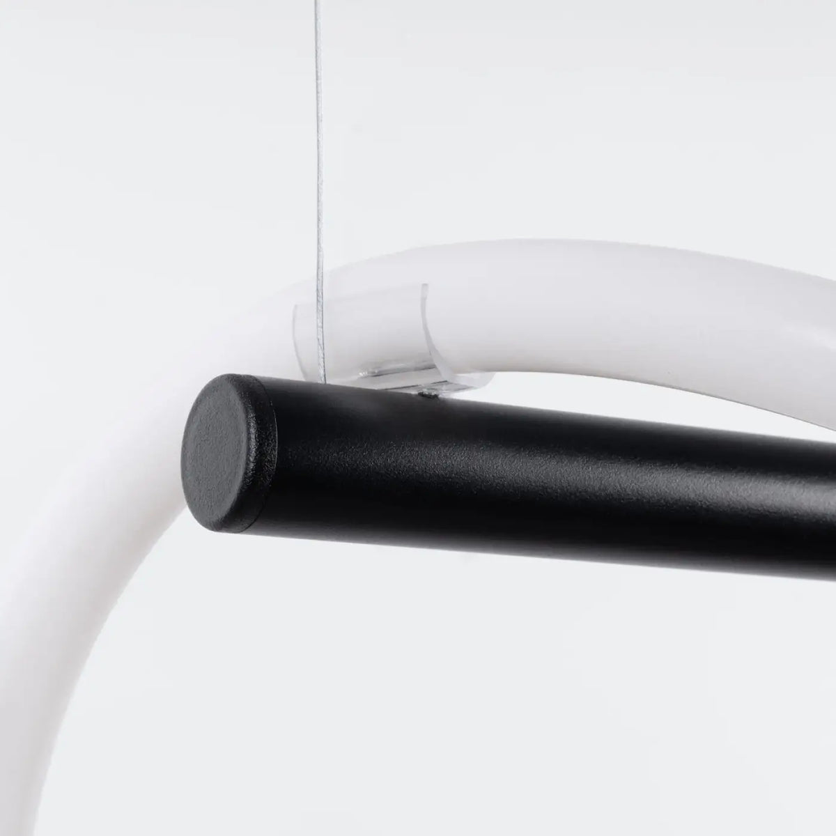 Suspension LED en boucle libre, aluminium noir, teinte réglable