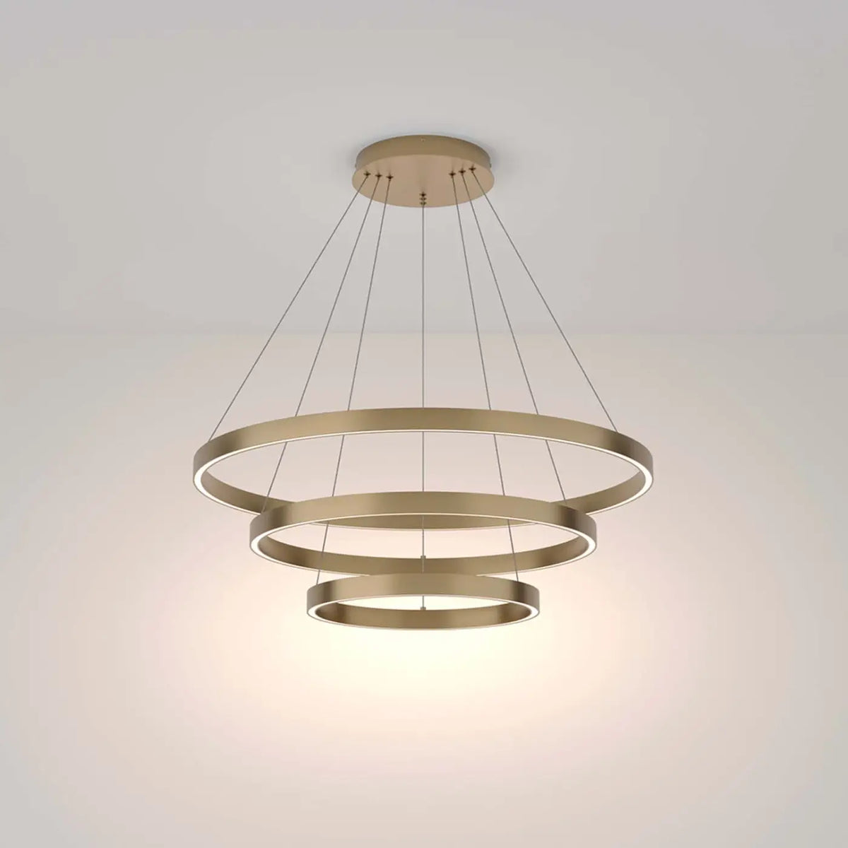 Suspension LED à trois anneaux en cascade, 80 cm, noir ou doré