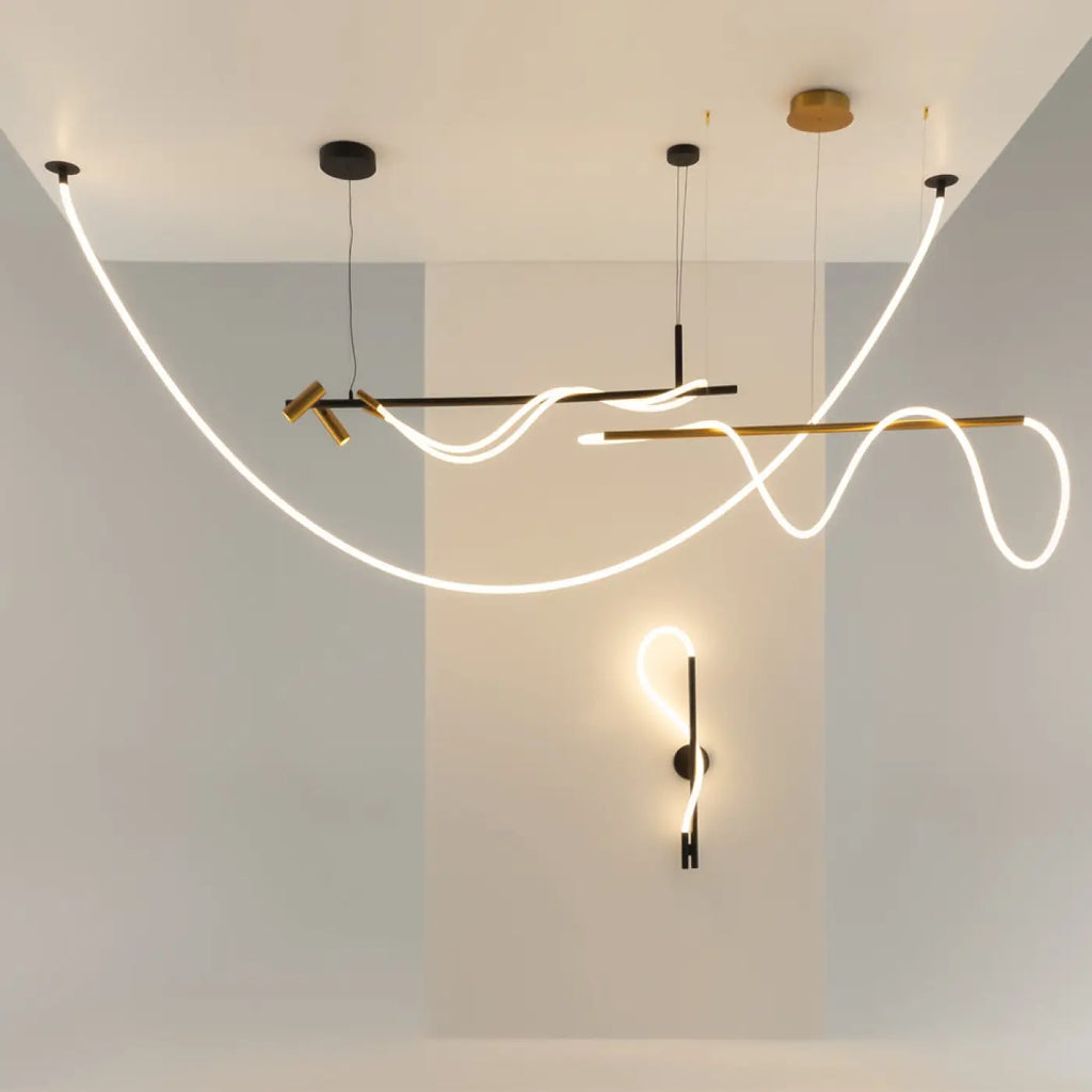 Suspension LED en ruban noué, acier noir et verre, 140 cm