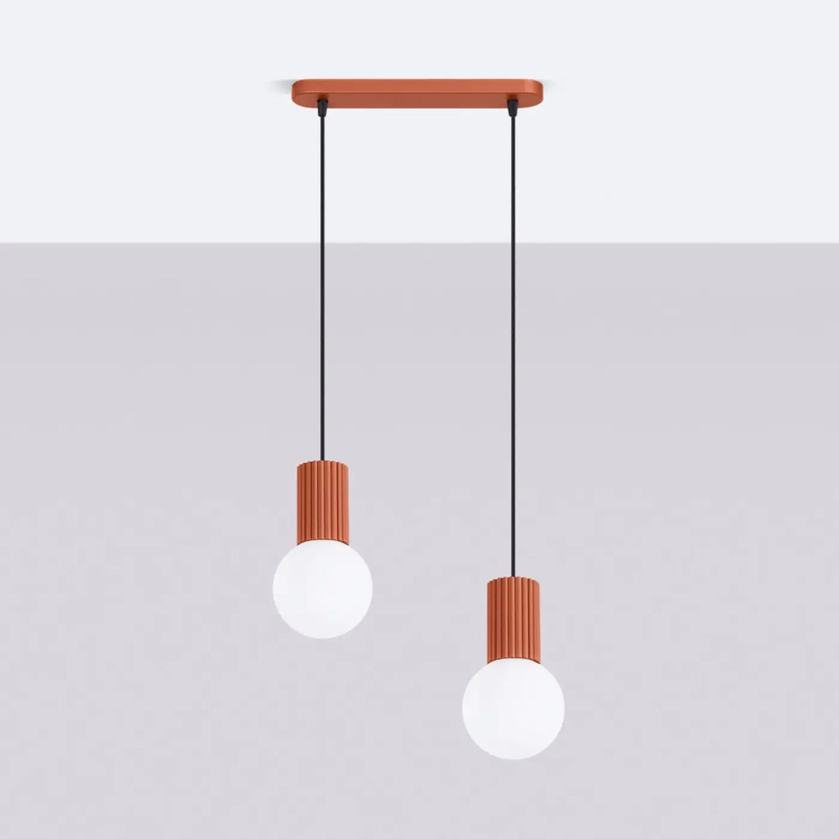 Suspension en rampe à globes de verre opalin, 2 ou 3 lumières G9, rouge ocre