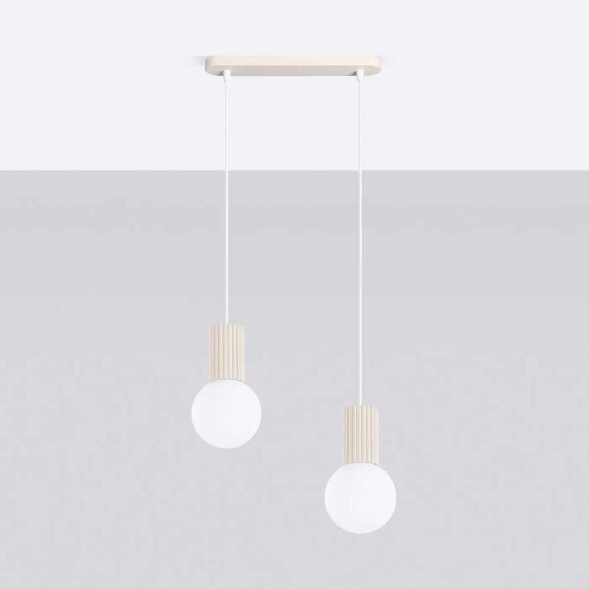 Suspension en rampe à globes de verre opalin, 2 ou 3 lumières G9, beige