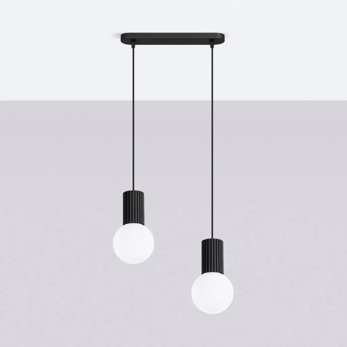 Suspension en rampe à globes de verre opalin, 2 ou 3 lumières G9, noir