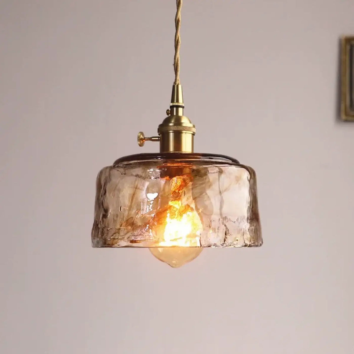 Suspension art déco en verre ambré texturé, quatre modèles