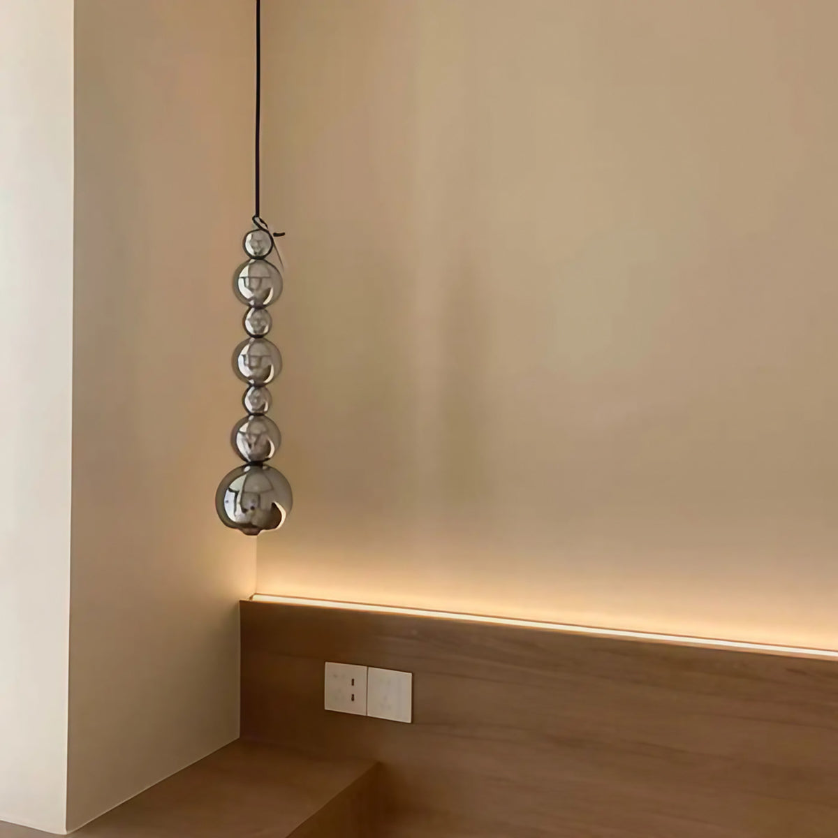 Suspension verticale en forme de totem, tailles S et M