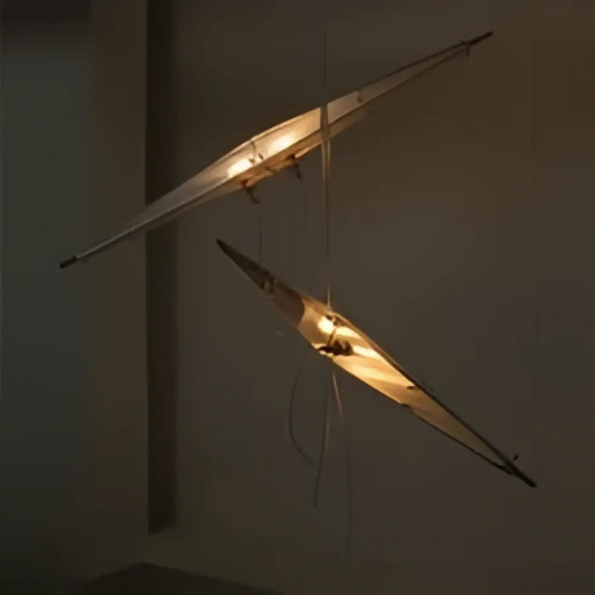 Suspension aux lignes flottantes, tailles S, M et L