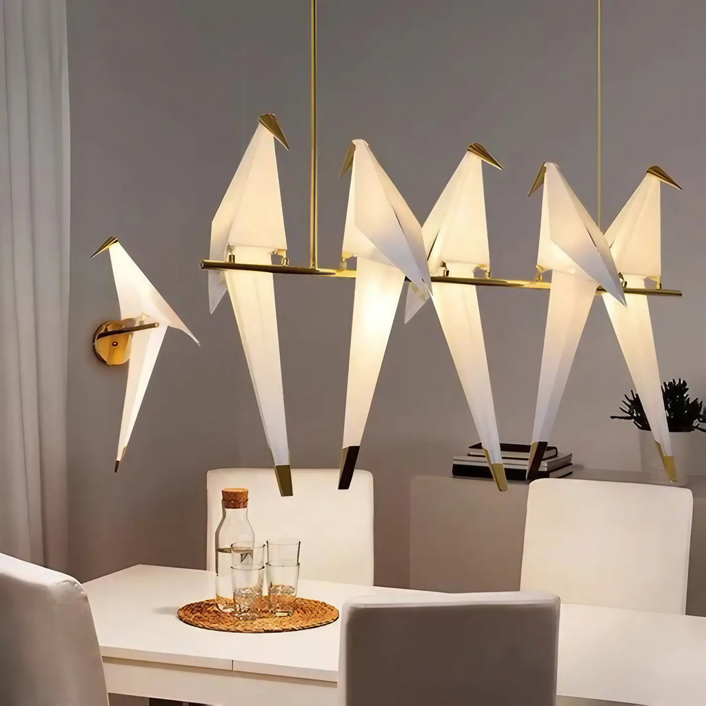 Suspension cinq oiseaux origami dorés, blanc chaud ou froid