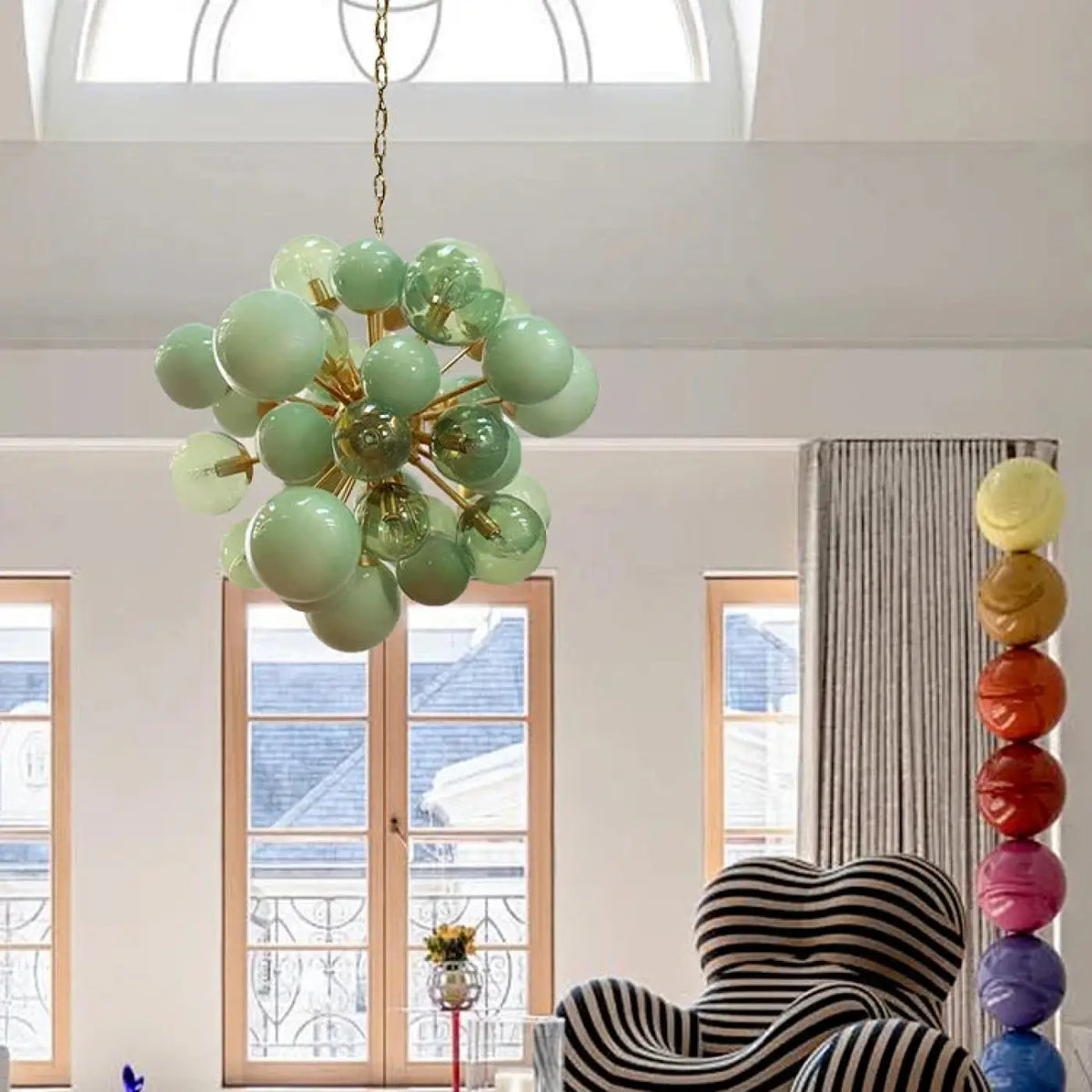 Suspension ballon de verre, abat-jour bois de rose, rose ou vert