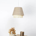 Suspension en rotin, teinte beige, ligne moderne