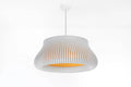 Suspension ajourée blanche et jaune, forme arrondie, tailles S ou M