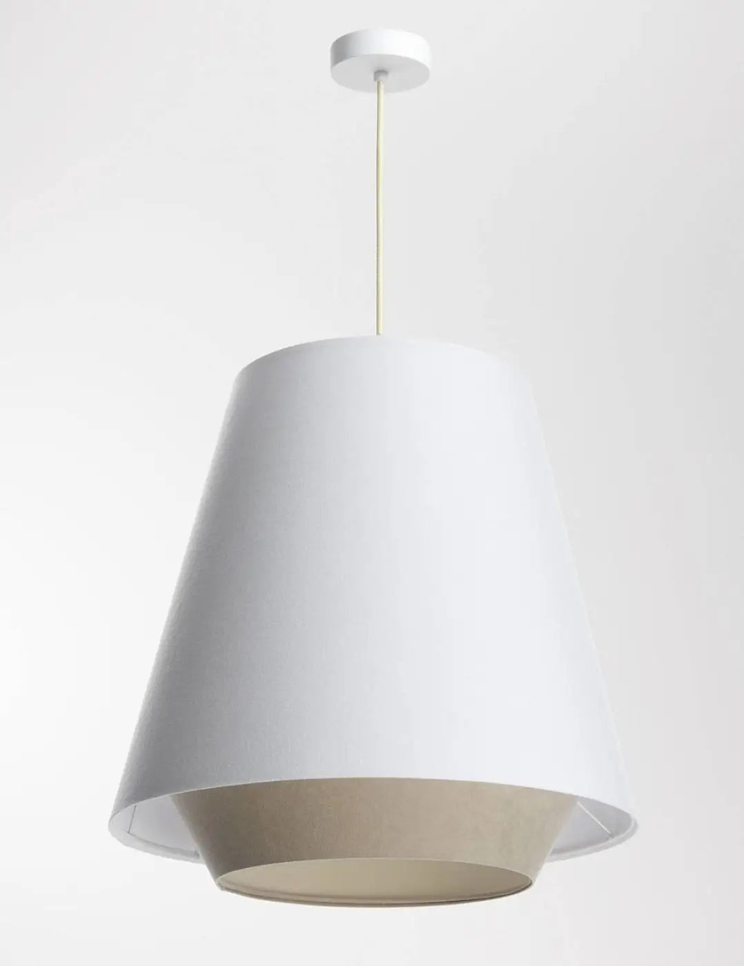 Suspension évasée en tissu blanc et crème, lignes coniques