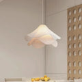Suspension blanche aux courbes de robe de flamenco, trois tailles