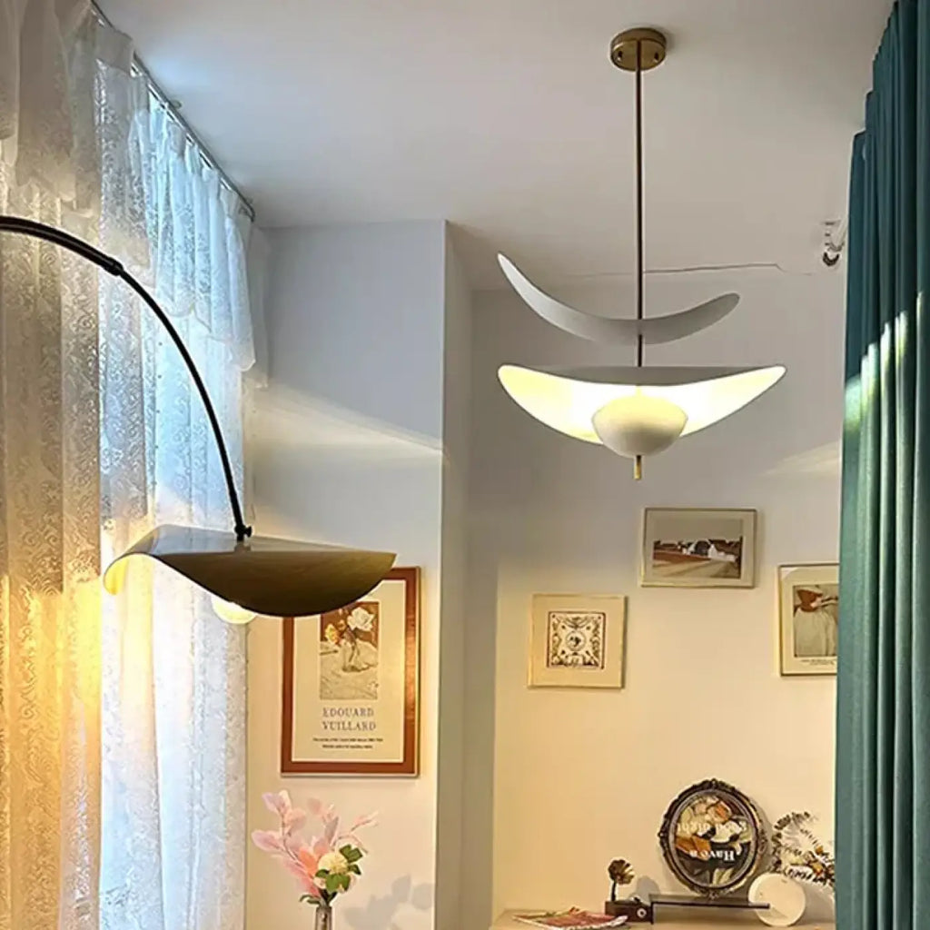 Suspension blanche contemporaine, tailles S ou M