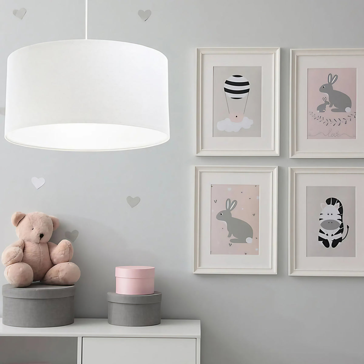Suspension cylindrique en tissu blanc, style minimaliste