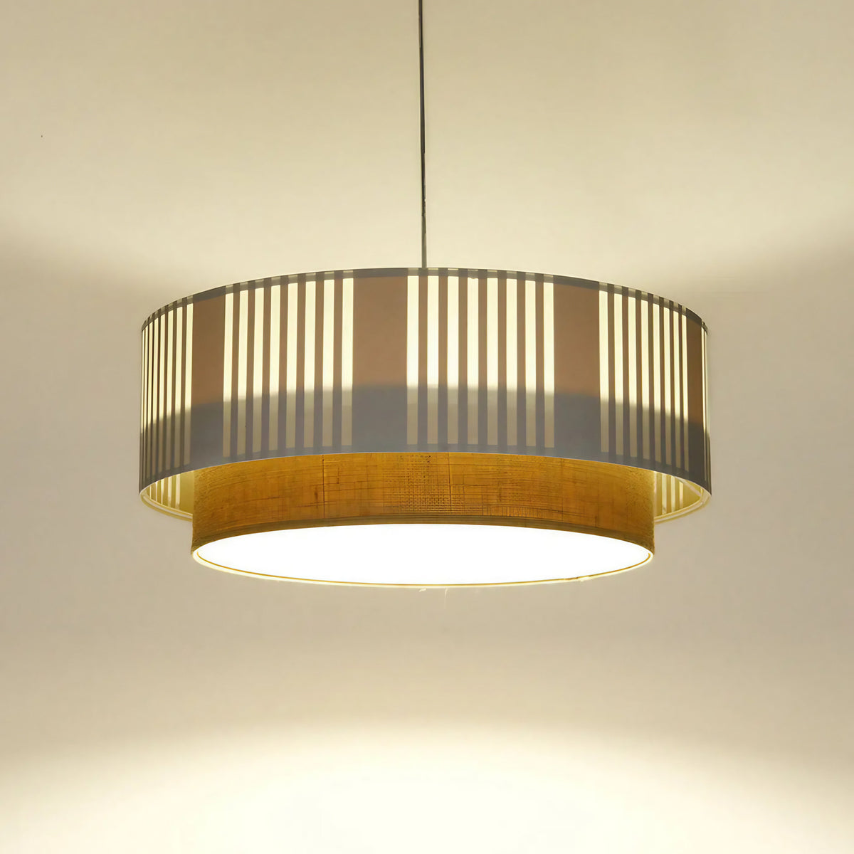 Suspension blanche, beige et écru, trois tailles S, M et L