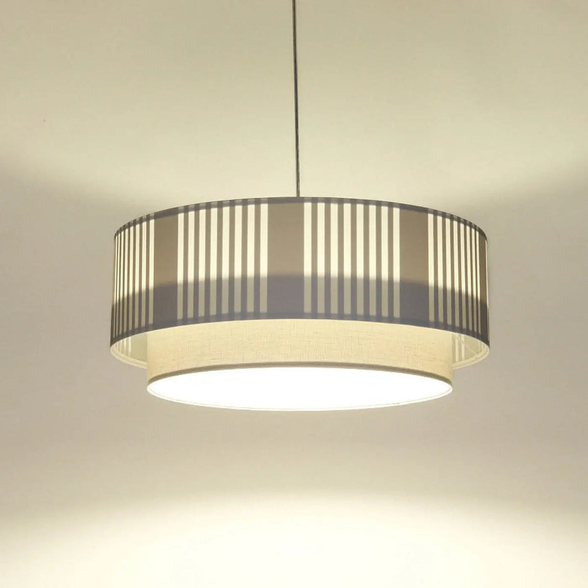 Suspension moderne blanche et grise, trois tailles S, M et L