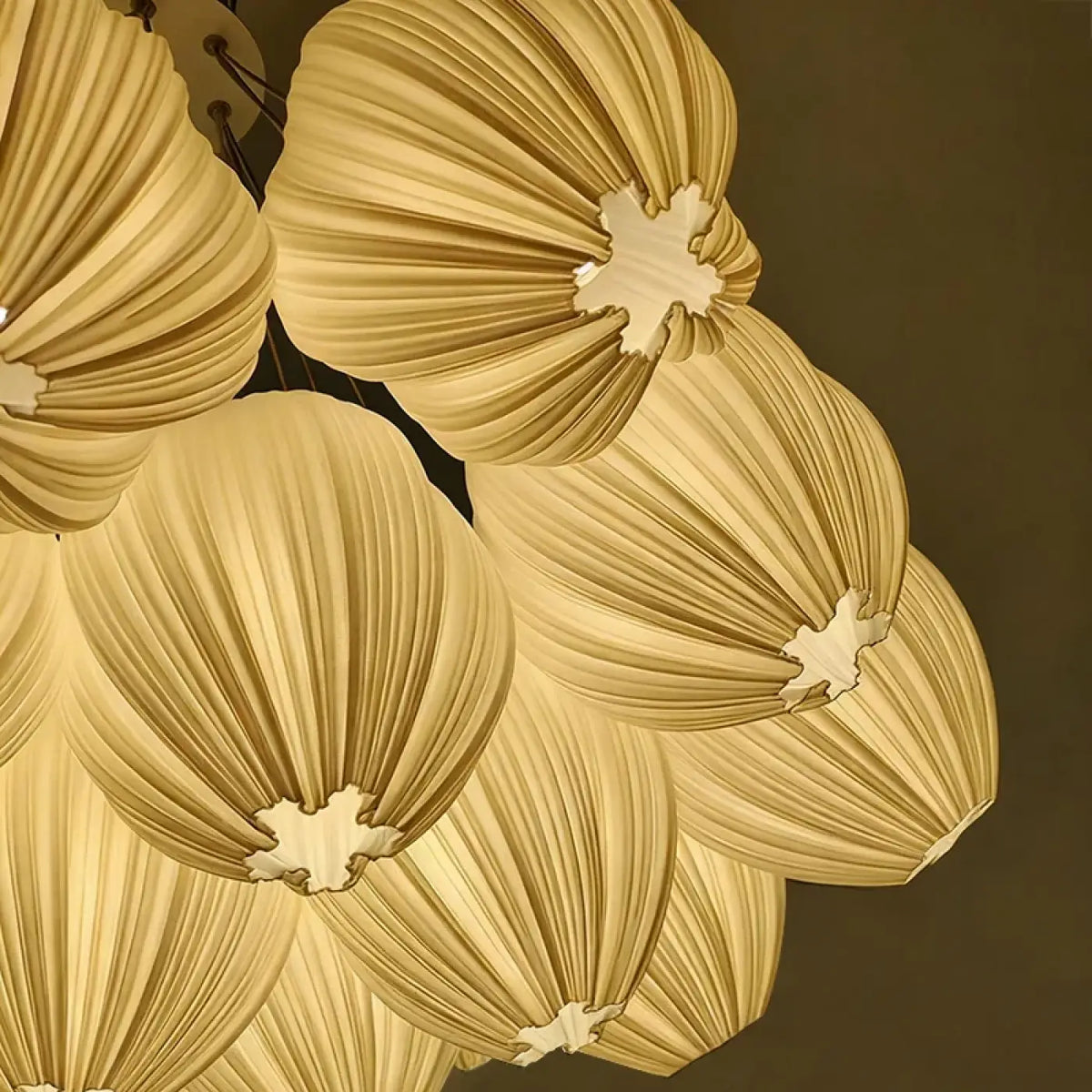 Suspension bouquet de fleurs blanches, 7, 13 ou 19 lumières