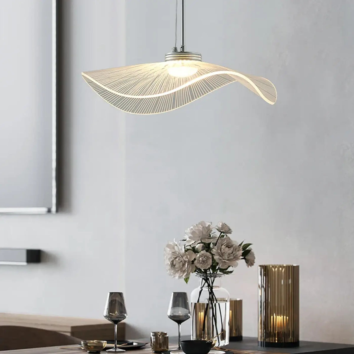 Suspension blanche feuille de lotus, quatre tailles