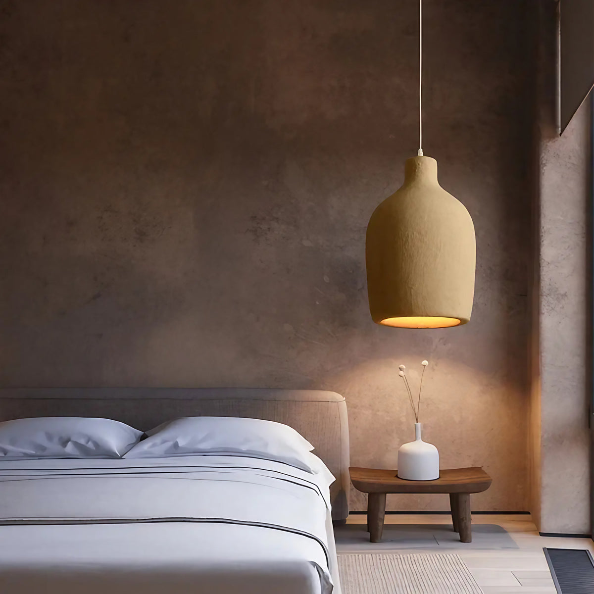 Suspension blanche minimaliste, aspect terre cuite