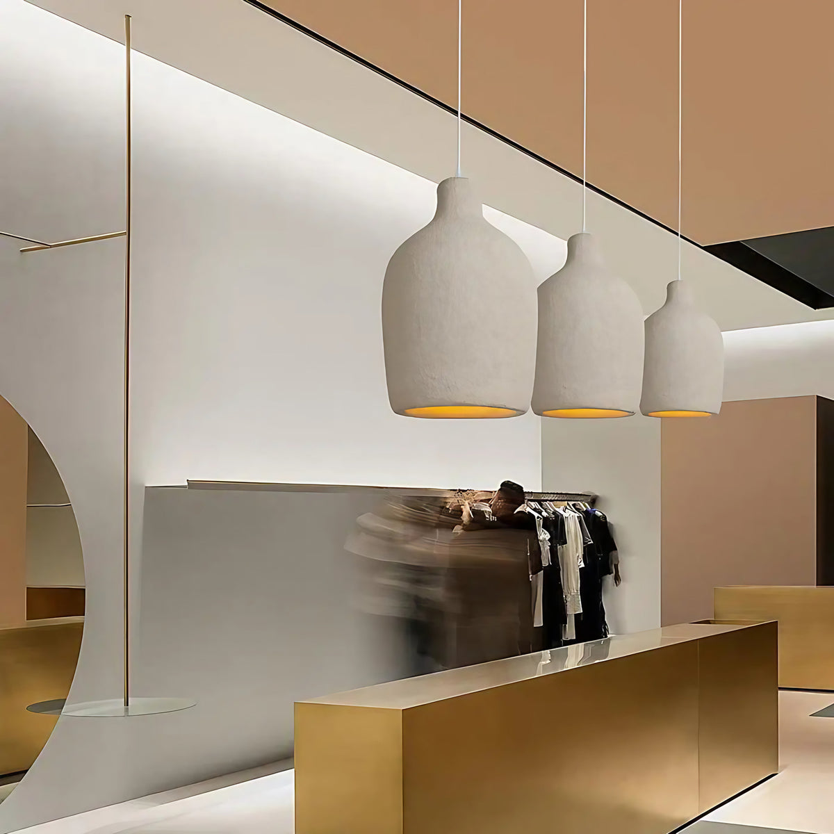 Suspension blanche minimaliste, aspect terre cuite